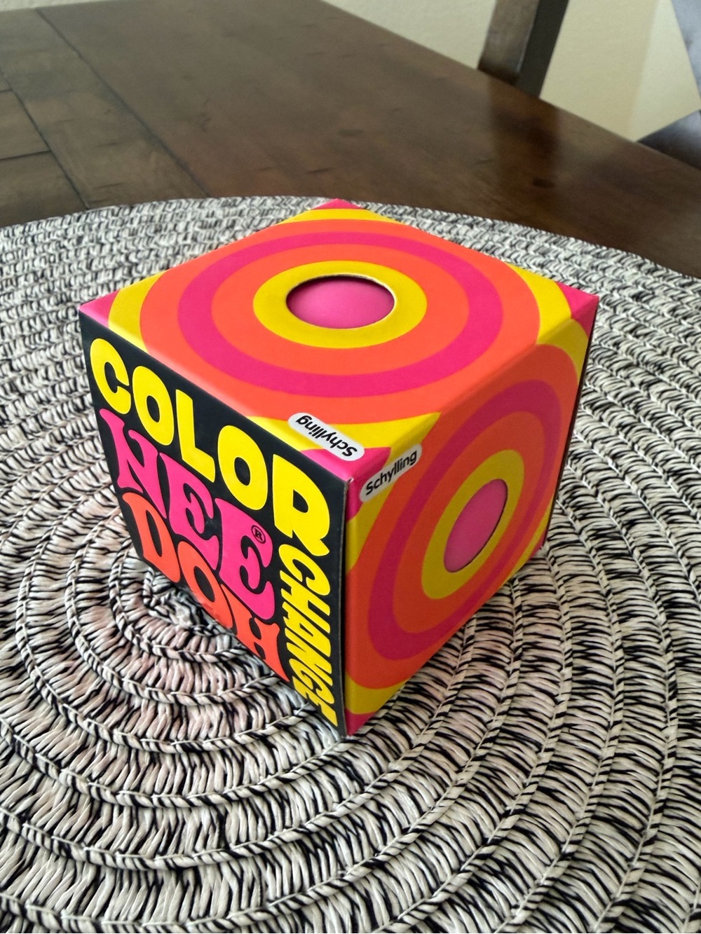 NeeDoh Color Change